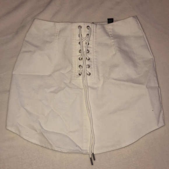 white tie up skirt - Picture 1 of 2